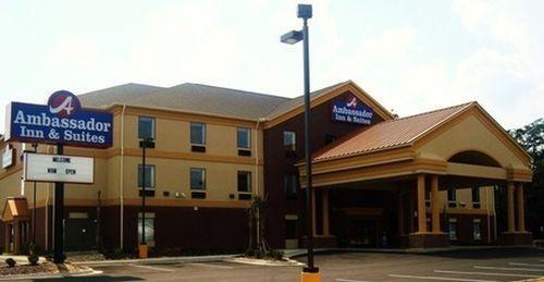 Ambassador & Motel 3*