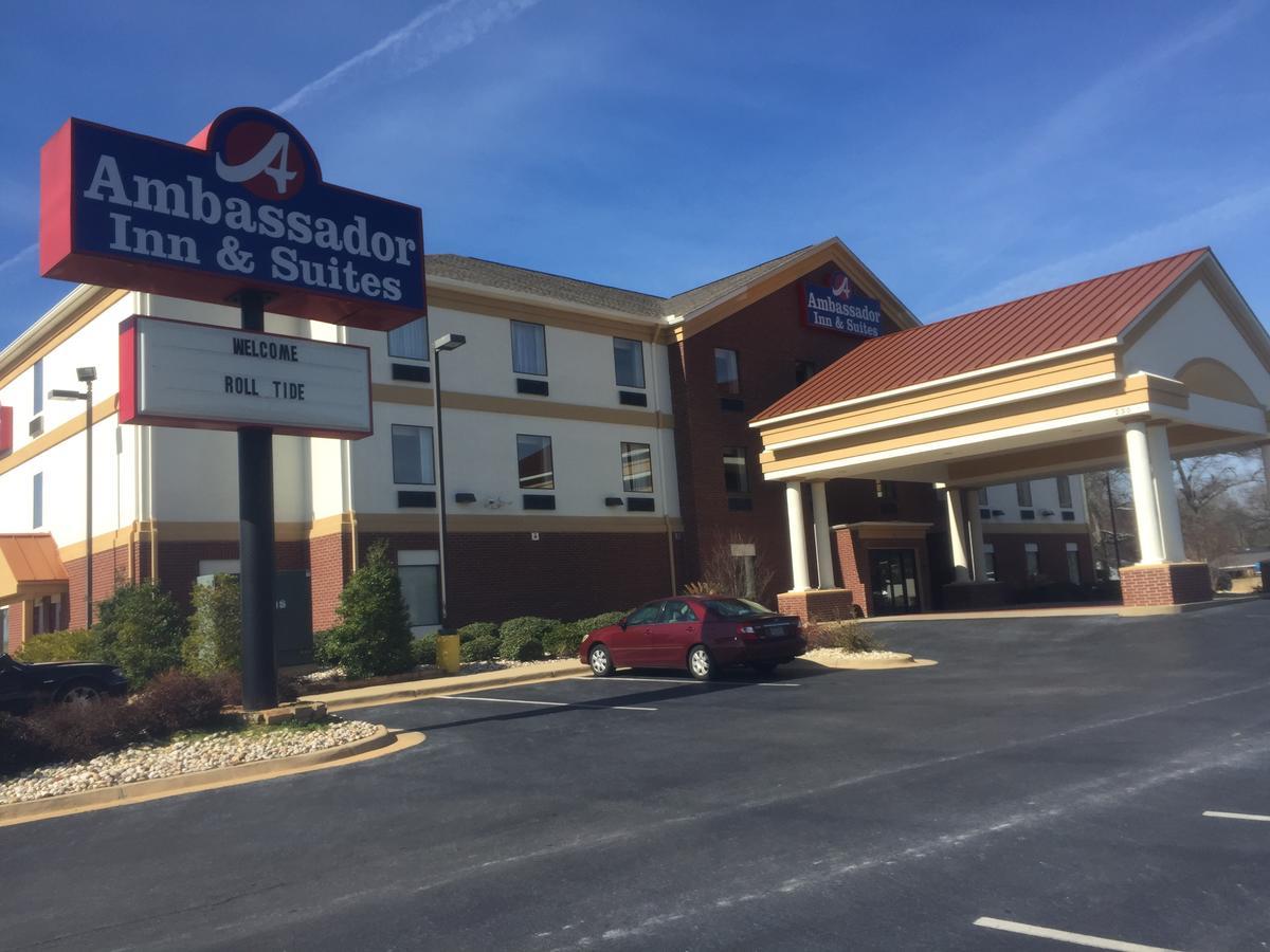 Ambassador & Motel 3*